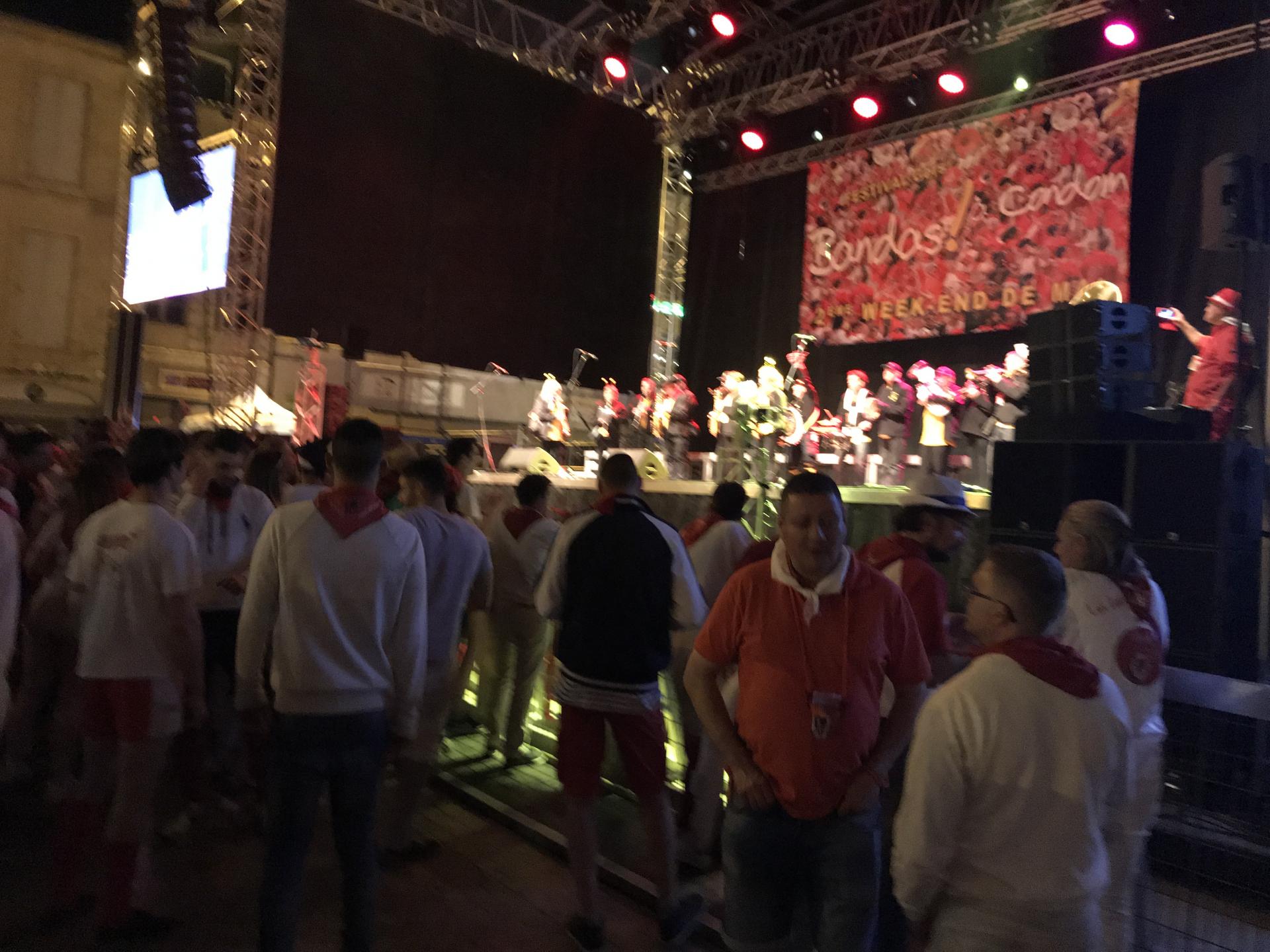 La Peña des Abeilles au festival de Bandas de Condom sur le podium mai 2019